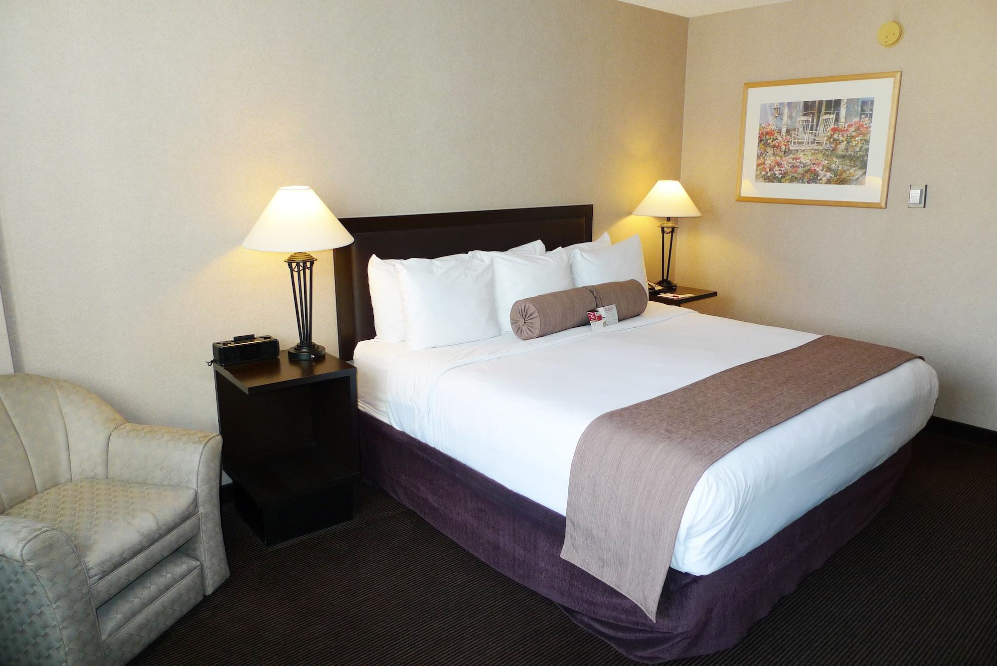 Ramada Plaza By Wyndham Calgary Downtown Hotel Kültér fotó